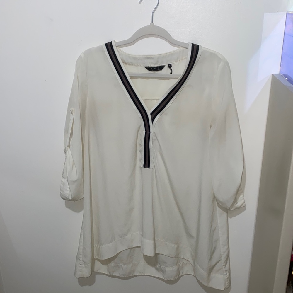 Z O A New York tunic top